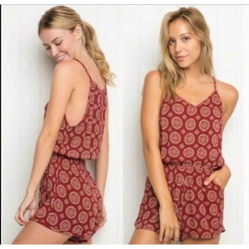 🌸Brandy Melville Joyce Medallion Printed Romper